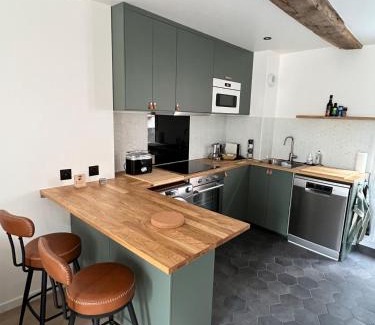 Honfleur Apartment | L'Atelier secret d'Elia