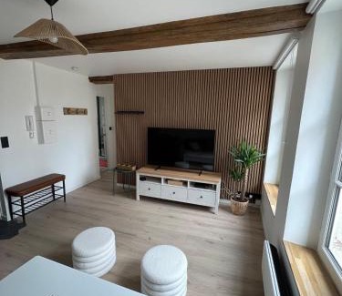 Honfleur Apartment | L'Atelier secret d'Elia