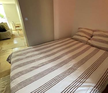 Martigues Apartment | L Atelier, studio au petit port de Martigues