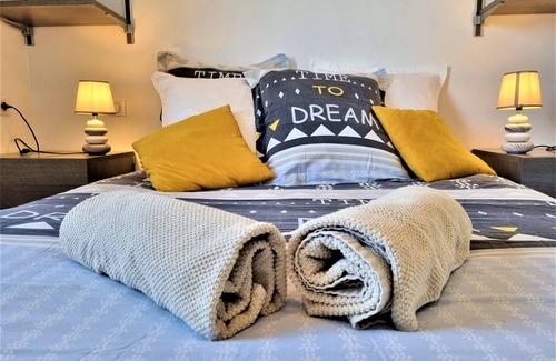 La Rochelle Apartment | L'atrium de la Sole