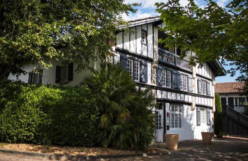 Saint-Pee-sur-Nivelle Hotel | L'Auberge Basque-Relais & Châteaux