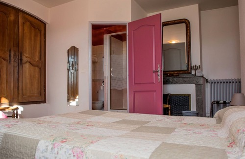 Ozon Hotel | L'Auberge Basque