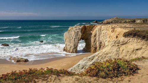 Saint-Pierre-Quiberon House | L'Auberge Du Roch