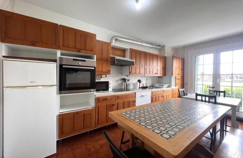 Bondoufle House | L'Aventura avec 7 chambres et Jardin