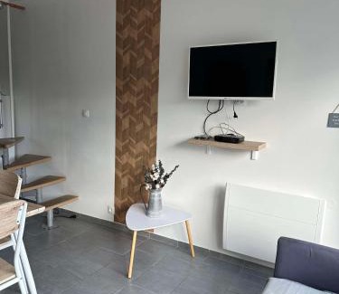 Guines House | L'Echappée Verte - Guînes, maison 2 chambres à 25min du Site des 2 Caps