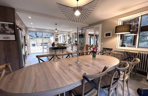 Buthiers Villa | L'Eden Roches, indoor pool, rocks, immersion in the Fontainebleau forest