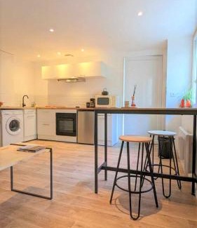 Dufau-Tourasse Apartment | L'Elégant - Idéal Couple - Parking Gratuit