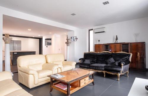 Riou - Petit Juas - Av de Grasse Apartment | L'EMPEREUR somptueux duplex au style raffiné, Petit Juas, proche du centre