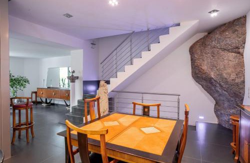 Riou - Petit Juas - Av de Grasse Apartment | L'EMPEREUR somptueux duplex au style raffiné, Petit Juas, proche du centre