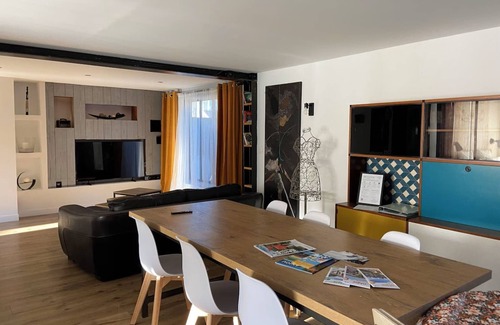 Saint-Jean-des-Mauvrets Cottage | L'Enclume, the forger's lodges