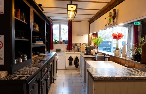 Brizambourg Bed & Breakfast | “L’entre Deux Vignes” Room with Wi-Fi