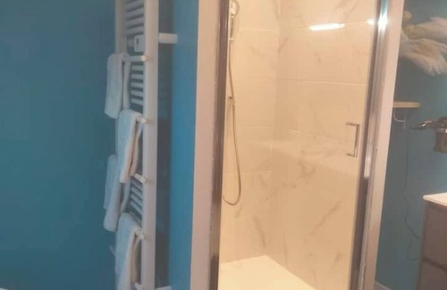 Sully-sur-Loire Apartment | 🏡 L'Entre-Potes - Cosy apartment for 4 people