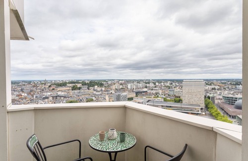 Colombier - Champ de Mars Apartment | L'Eperon - Proche Place Charles de Gaulle