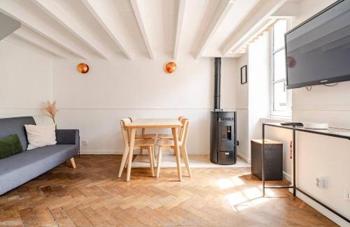 Rambouillet Apartment | L'Ermitage