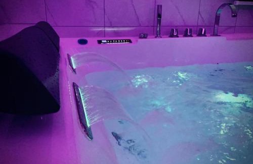 Grandfontaine Apartment | L'escale du Donon - Chambre Blanche