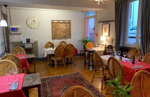 Longeau-Percey Hotel | L'Escale