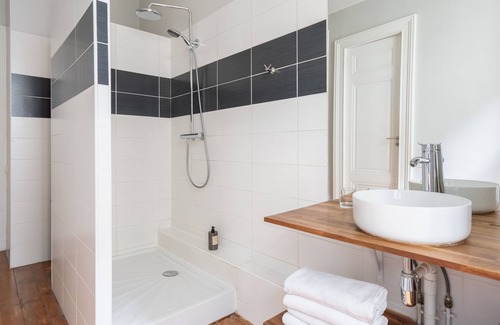 Bordeaux City Centre Bed & Breakfast | L'escapade Bordelaise - Chambres D'hôtes