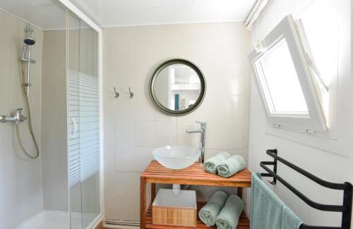 Creully Apartment | L'Escapade de Creully - Appt 2p avec grande terrasse