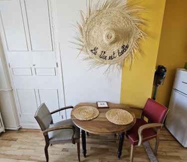 Downtown Le Havre Apartment | "L'escapade Havraise" Studio Parking gratuit Coeur de Ville