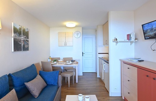 Cap Esterel Apartment | L'Esquinade (P5 317) by Interhome