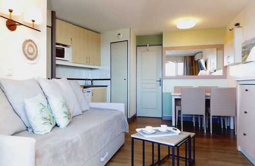 Cap Esterel Apartment | L'Esquinade (FH206) by Interhome