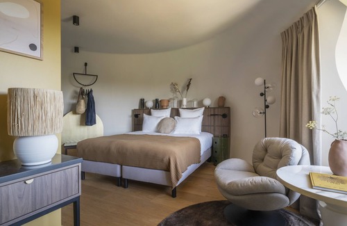 Pire-sur-Seiche Hotel | L'EssenCiel