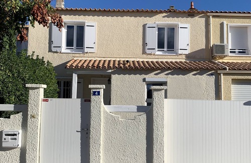 Sete House | L'Estanque l'étang des vacances, air conditioning, parking lots