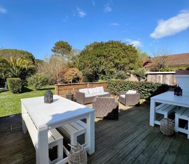 Gastes Bed & Breakfast | L'Estanquet Bed and Breakfast pdj offert