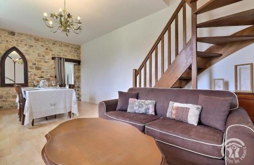 Mezieres-sur-Couesnon House | L'etang