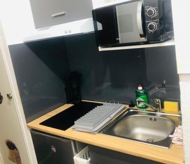 Pau Nord Apartment | L'Etoile Paloise -Terrasse &Wifi &parking &piscine