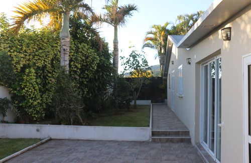 Sainte-Clotilde House | L'exalta, a detached house in the northern heights of Reunion Island
