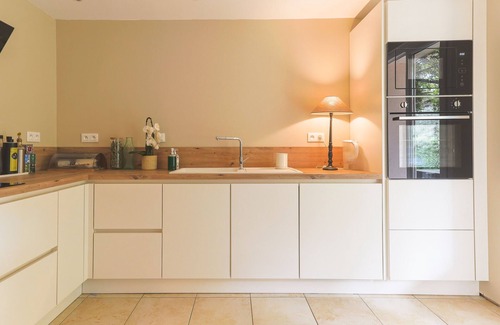 Rochefort-du-Gard Ski Chalet | L'Hacienda, a beautiful holiday home with private fenced pool in Languedoc-Roussillon