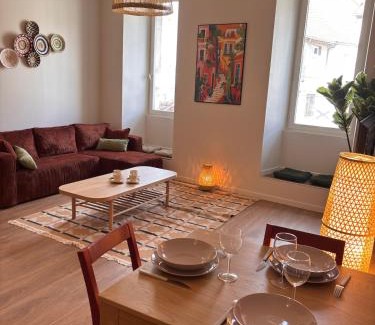 La Roche-sur-Foron Apartment | L'hacienda au coeur de La Roche sur Foron