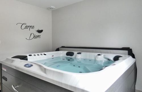 Charavines House | L'HACIENDA DUO a romantic getaway with a private spa