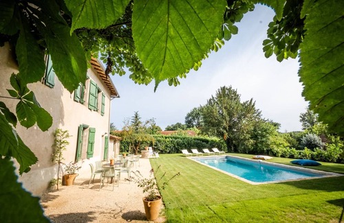 Negrepelisse Ski Chalet | L'Hacienda Occitane- Heated pool- air conditioning