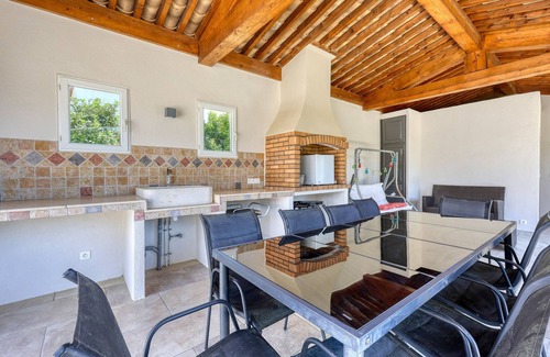 Lorgues Villa | L'Hacienda - Villa Climatisée avec Piscine