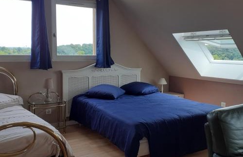 Beaumont-le-Hareng House | L hirondelle