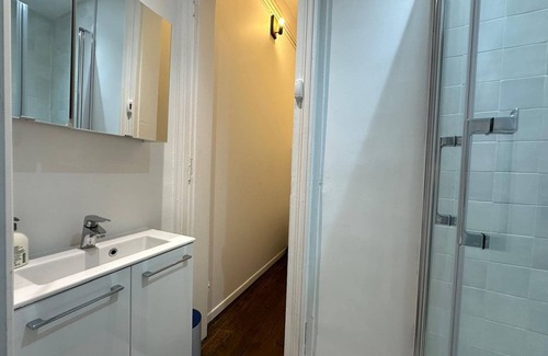 Hincmar Apartment | L'historique, Un appartement rénové avec style