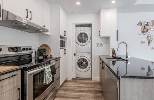Saint-Roch Apartment | L'Horizon Urbain, Downtown, Toit-Terrasse Gym