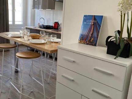 6th Arrondissement Apartment | L’hyper-centre Marseillais