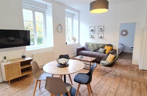 Pontivy Apartment | L'Imperial 5 - T2 - Centre ville - 1er étage