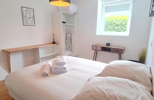 Pontivy Apartment | L'Imperial 8 - T2 - Centre ville - Dernier étage