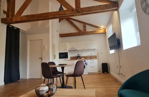 Pontivy Apartment | L'Imperial 8 - T2 - Centre ville - Dernier étage