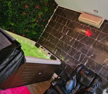 Gardanne Hotel | L'Inattendu Love Room