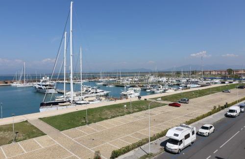 Marina di Pisa Hotel | L'incanto Di Boccadarno