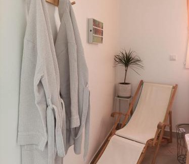 Baneuil House | " L'instant Nid d'où " , Spa et Luxe Intime