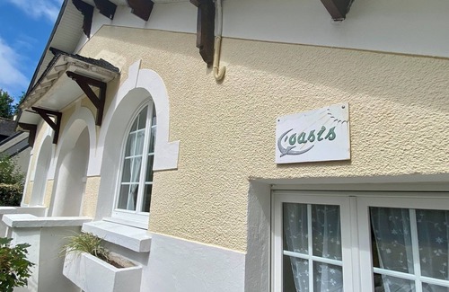 Concarneau House | L'Oasis, a cosy home in the heart of Concarneau's Cabellou district,