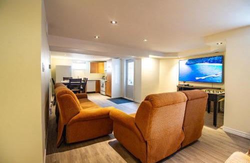Saint-Hubert Apartment | L'Oasis Urbaine