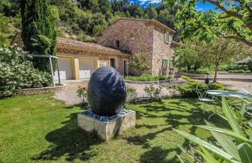 Le Barroux House | L'Oliveraie by Interhome