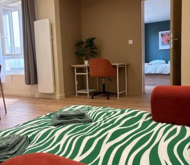 Poitiers Apartment | L'Olivier - appartement cozy au centre de Poitiers